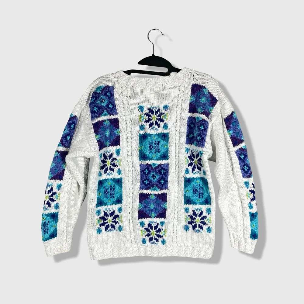 LL Bean Fair Isle Sweater Women Small White Blue Grandmacore Cottagecore Vintage